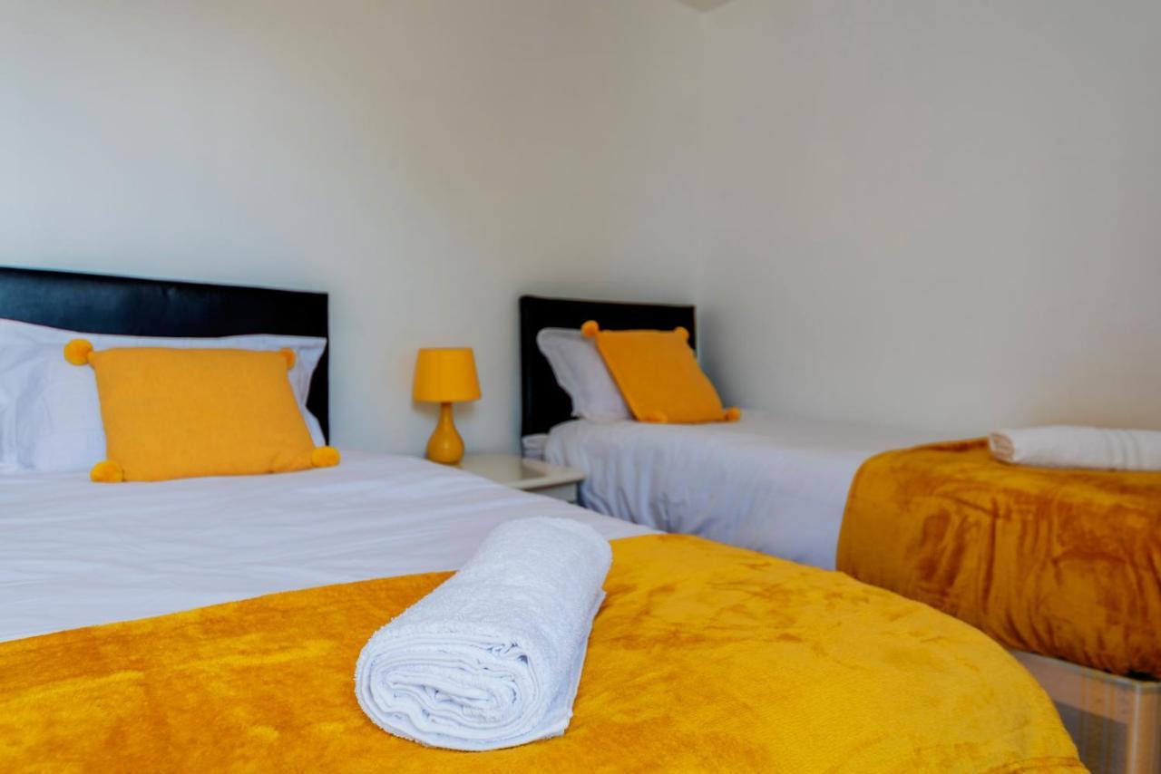Apartament Stylish 3-Bed Terraced House With Wi-Fi Chatham  Zewnętrze zdjęcie
